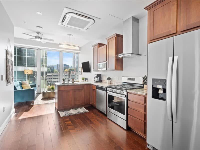 Cozysuites Modern 1Br, Ppg Paints Arena, Pitts Питтсбург Экстерьер фото